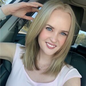 Meet your Posher, Ashleigh